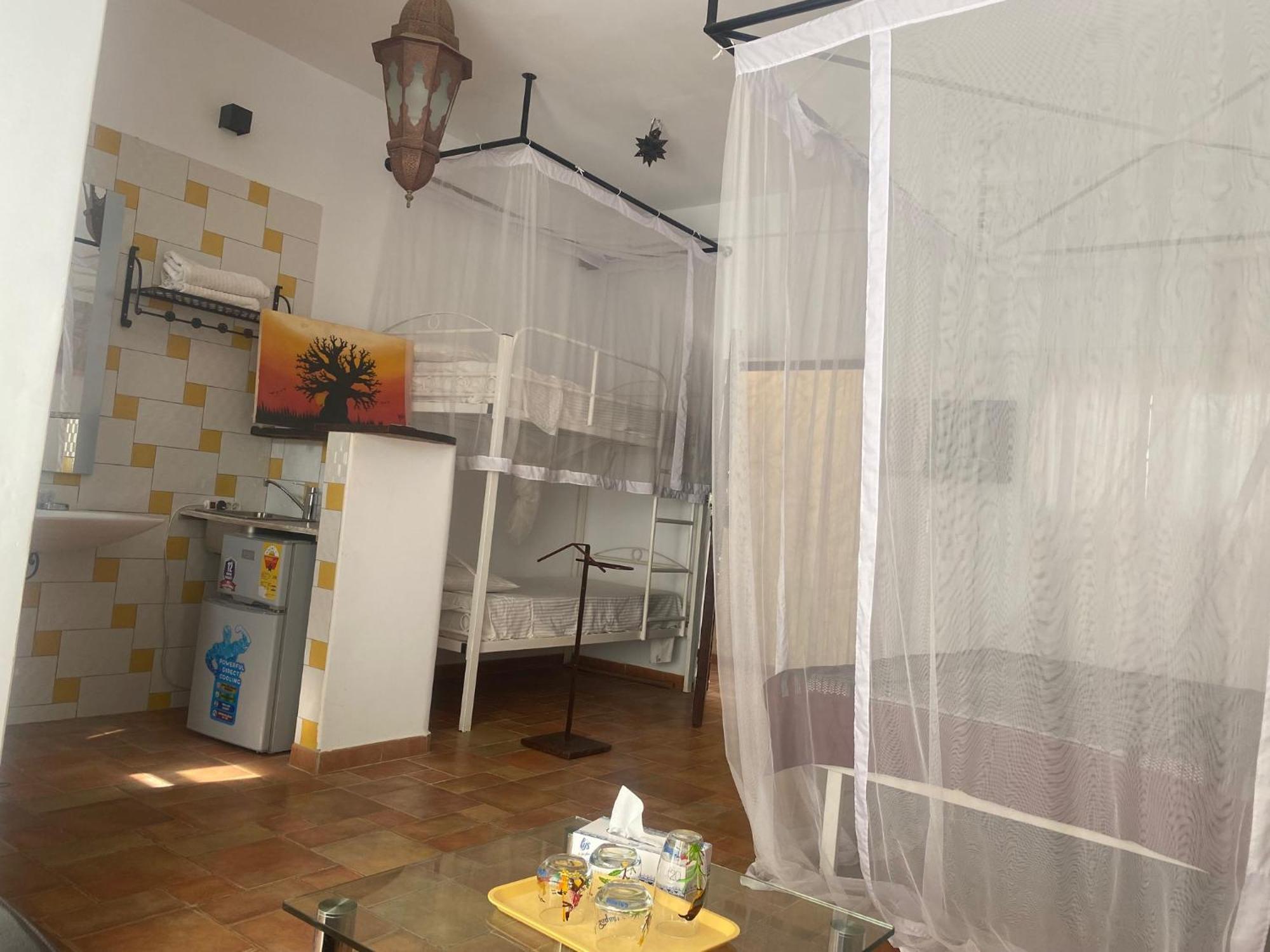 Hotel Le Clos Des Papillons Saly Portudal Luaran gambar