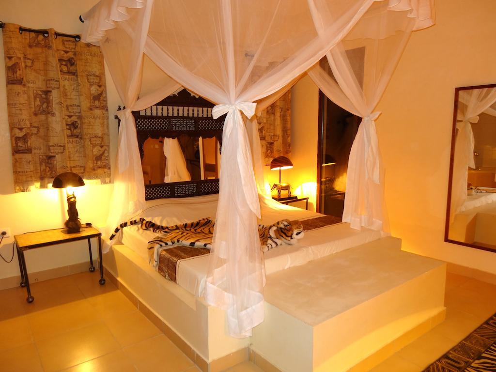 Hotel Le Clos Des Papillons Saly Portudal Bilik gambar